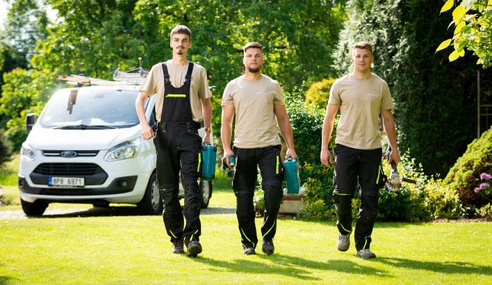 Montéři firmy Pešek&Mudra