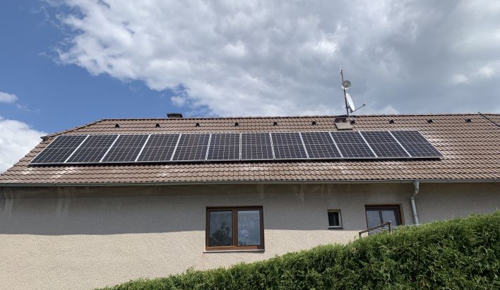 Realizace fotovoltaiky: RD Zbiroh 