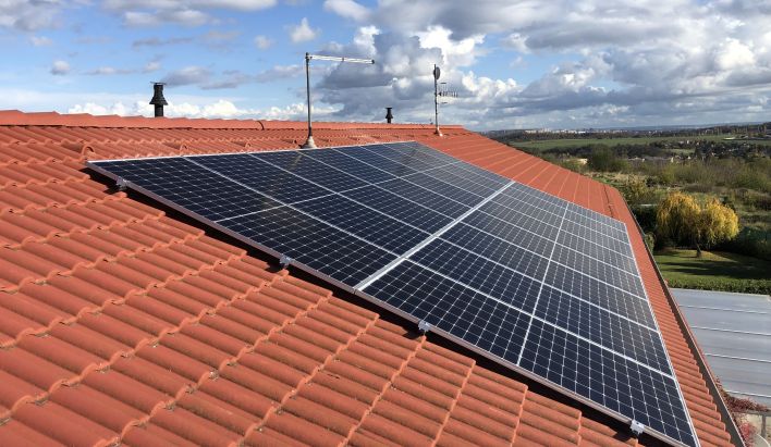 Realizace fotovoltaiky: RD Velké Přílepy 