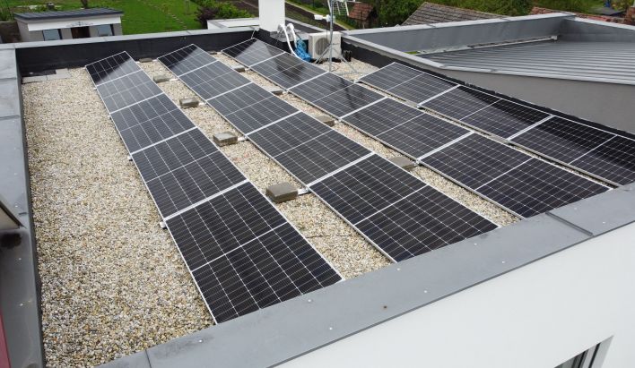 Realizace fotovoltaiky: RD v Mutěnicích