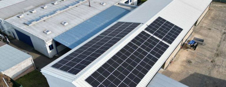 2025: Jak dosáhnout na dotace RES+ na fotovoltaiku pro obce?