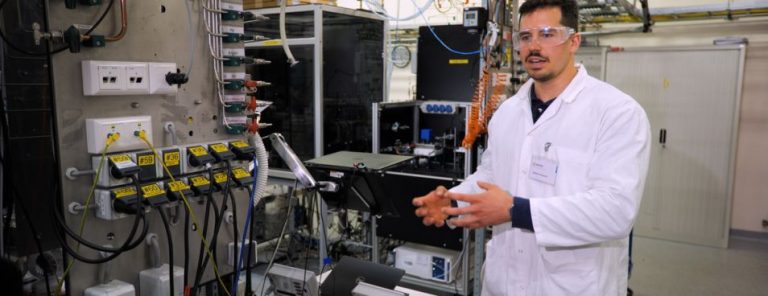 Budoucnost fotovoltaiky s vysokou účinností očima odborníka Marka Lavorentiho